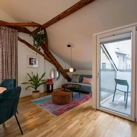 Lejlighed Schoenes Loft Im Historischen Viertel *